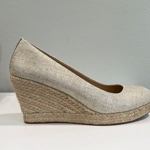 J Crew Gold Linen Wedges - 8.5